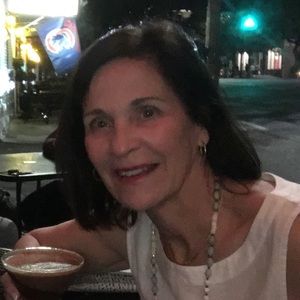 Meet your Posher, Elizabeth